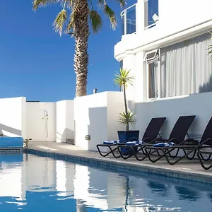 Belle Mer Beachfront - Self Serviced Aparthotel